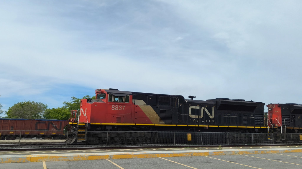 CN 8837